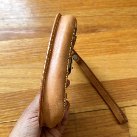 Vintage Dooney & Bourke wrislet